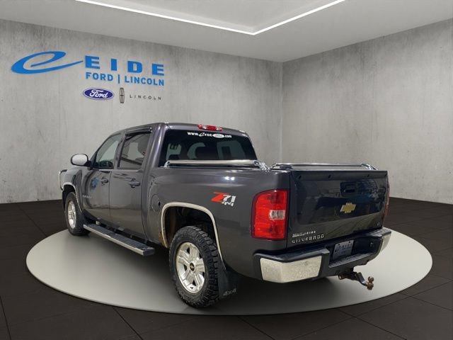 Used 2011 Chevrolet Silverado 1500 LT w/ All-Star Edition AWD/4WD image 8