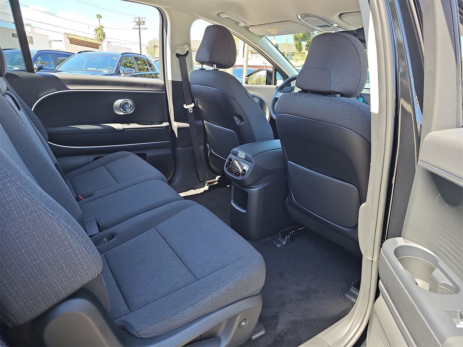 New 2026 Hyundai Ioniq 9 SE image 11