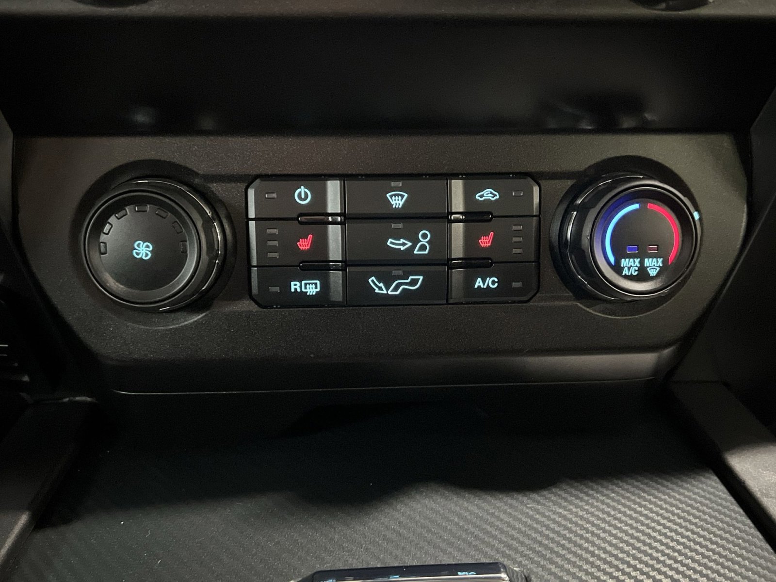 Used 2020 Ford F150 XLT w/ Equipment Group 302A Luxury image 19