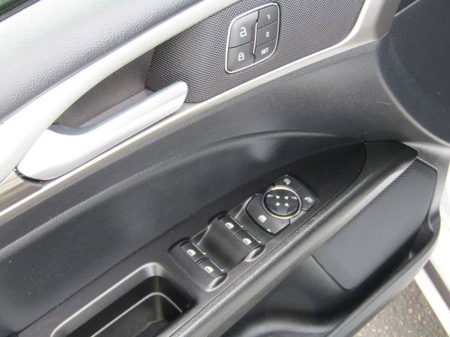 Certified 2020 Ford Fusion SEL FWD image 14
