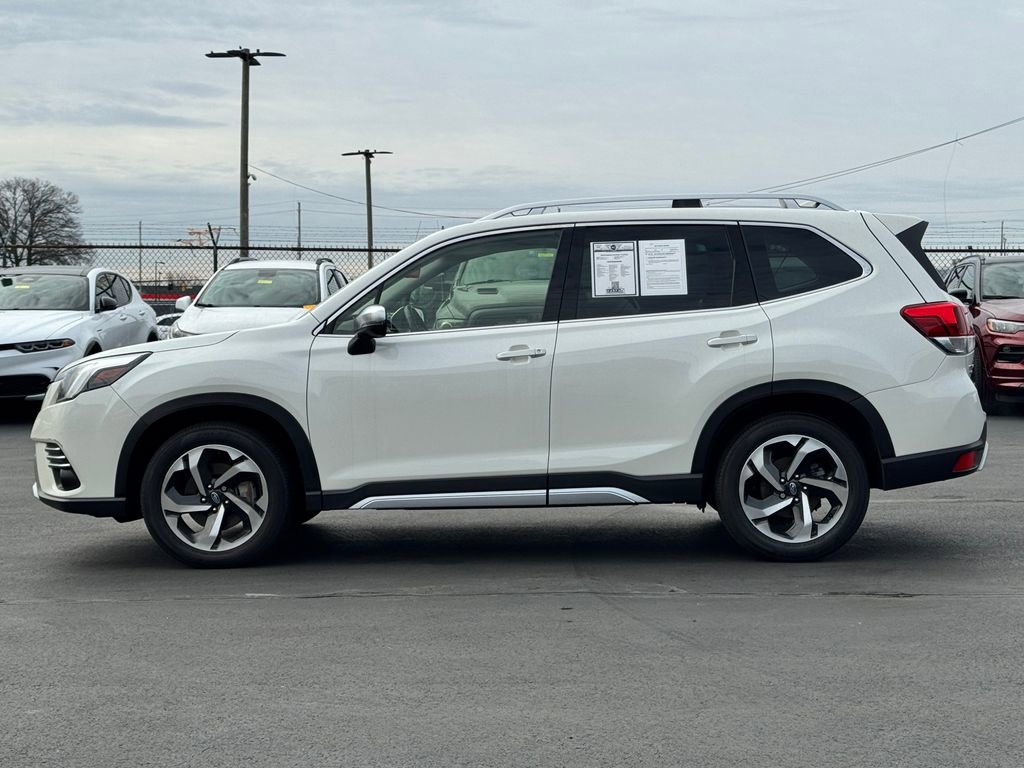 Used 2023 Subaru Forester Touring image 4