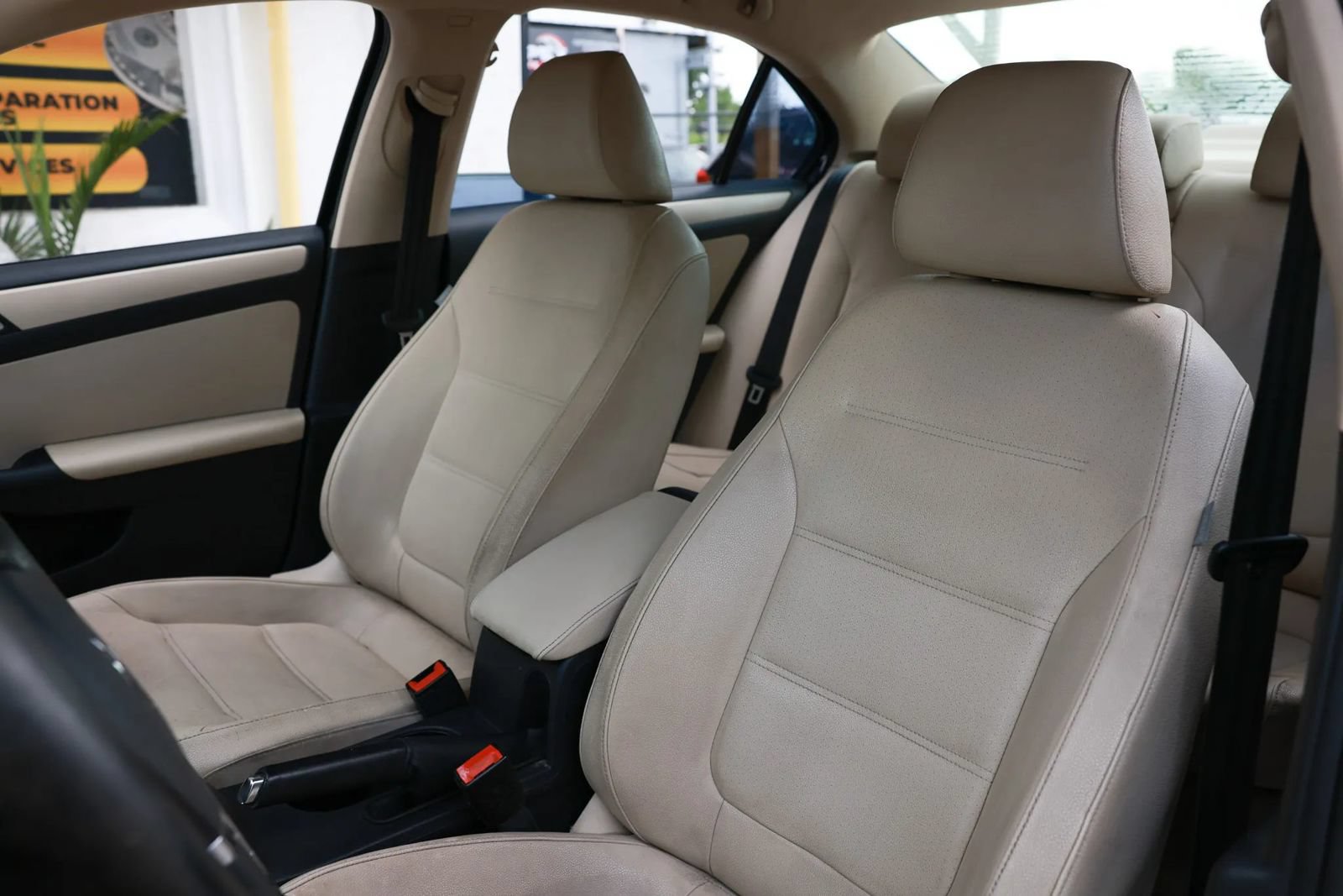 Used 2012 Volkswagen Jetta SE FWD image 17