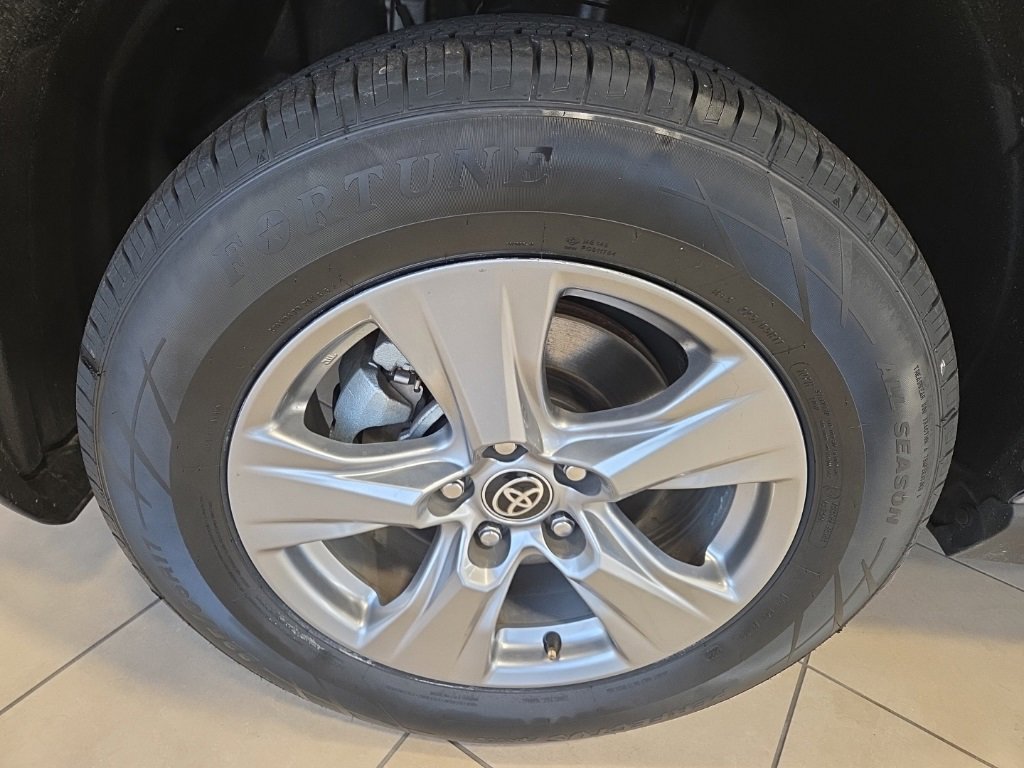 Used 2024 Toyota RAV4 XLE image 10