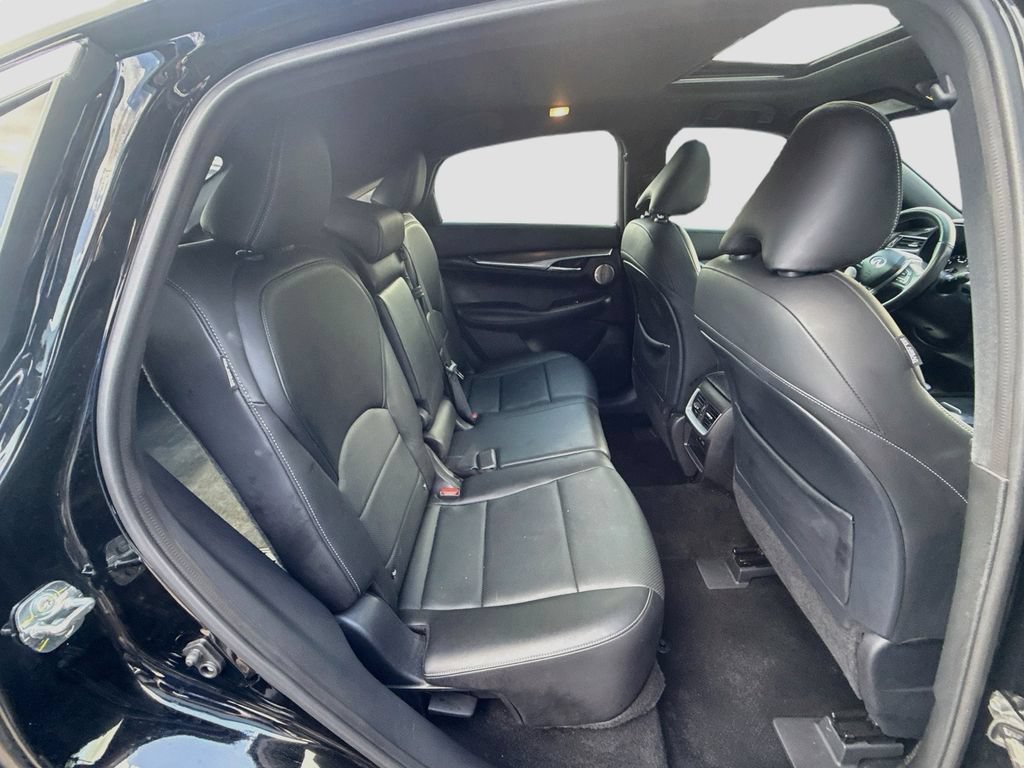 Certified 2023 INFINITI QX55 Essential AWD/4WD image 30
