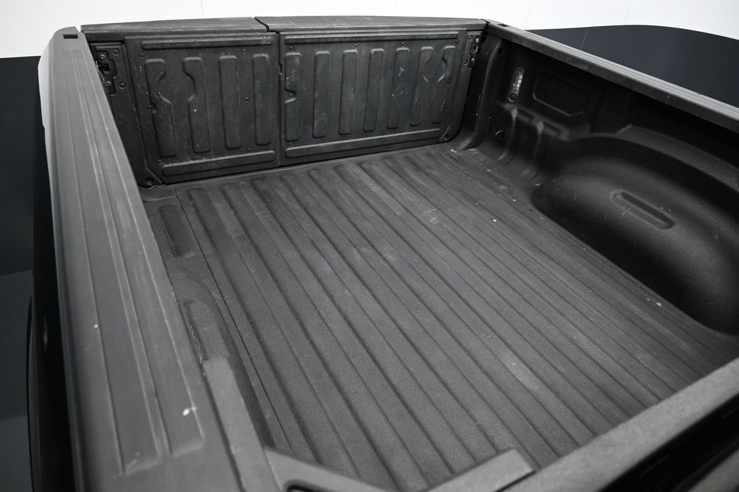 Used 2020 RAM 1500 Limited w/ Black Appearance Package AWD/4WD image 44