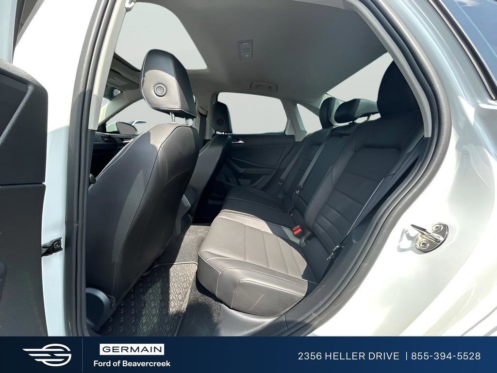 Used 2024 Volkswagen Jetta SE image 18