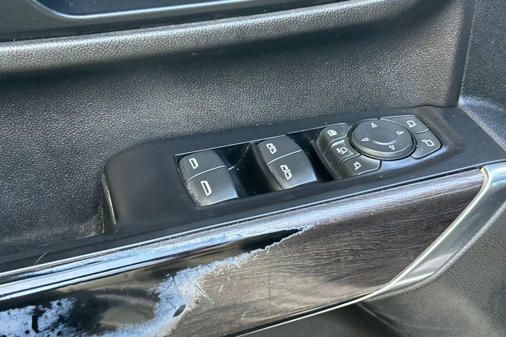 Used 2020 Chevrolet Silverado 2500 LTZ AWD/4WD image 11