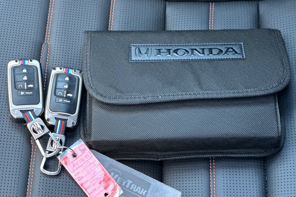 Used 2023 Honda CR-V Sport Touring image 10