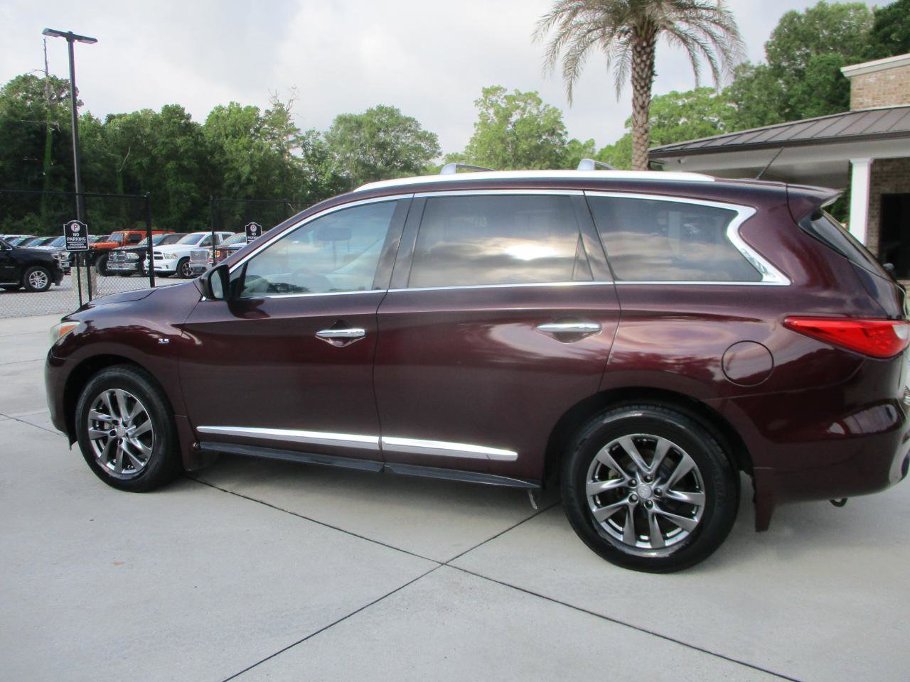 Used 2015 INFINITI QX60 FWD w/ Premium Package image 19