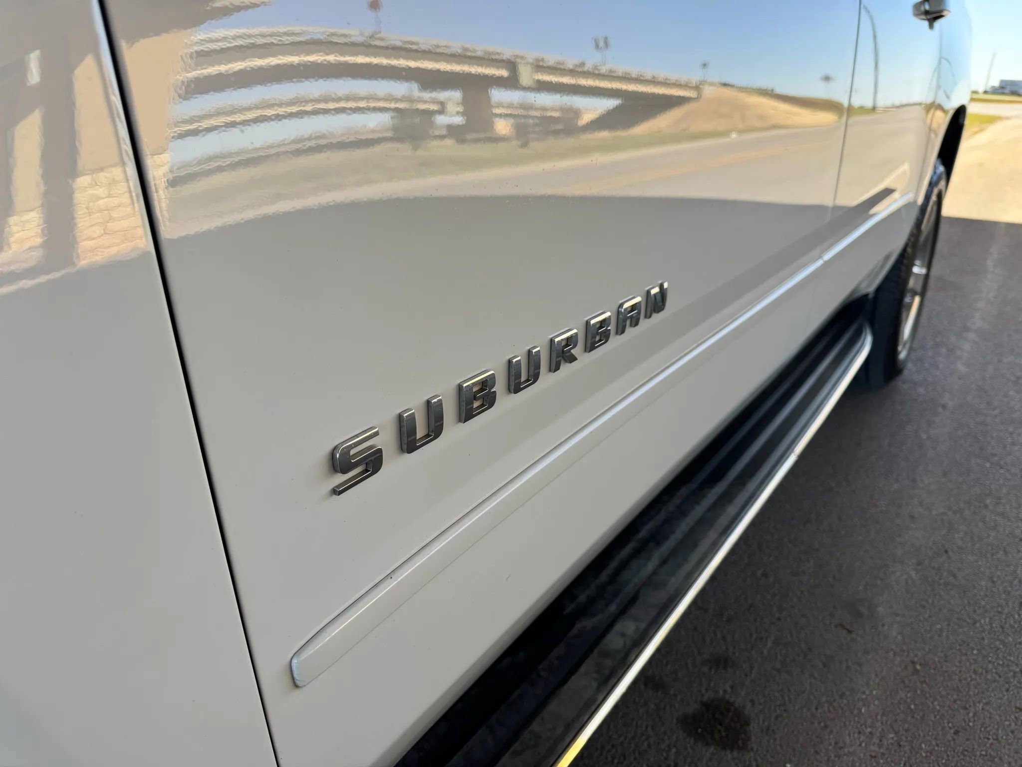 Used 2018 Chevrolet Suburban Premier image 9