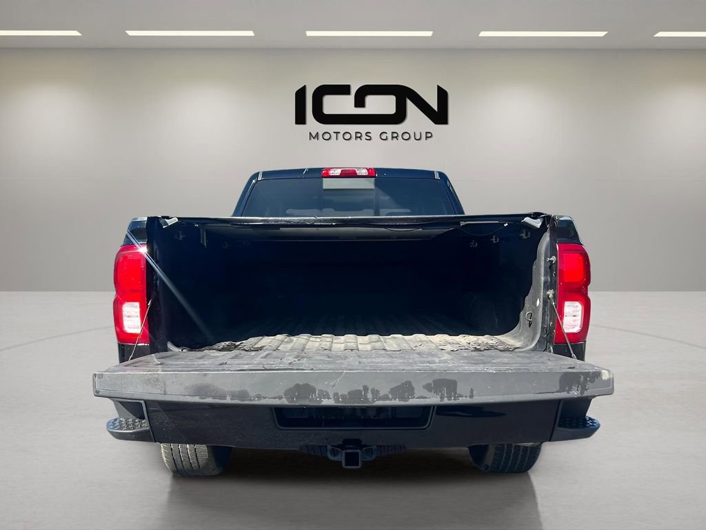 Used 2018 Chevrolet Silverado 1500 LTZ Z71 w/ Realtree Edition image 9