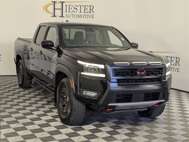 Used 2025 Nissan Frontier PRO-4X w/ Tow Package image 2