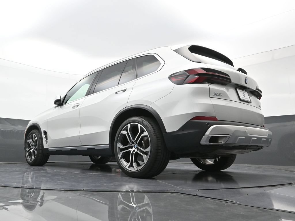 New 2026 BMW X5 xDrive40i AWD/4WD image 26