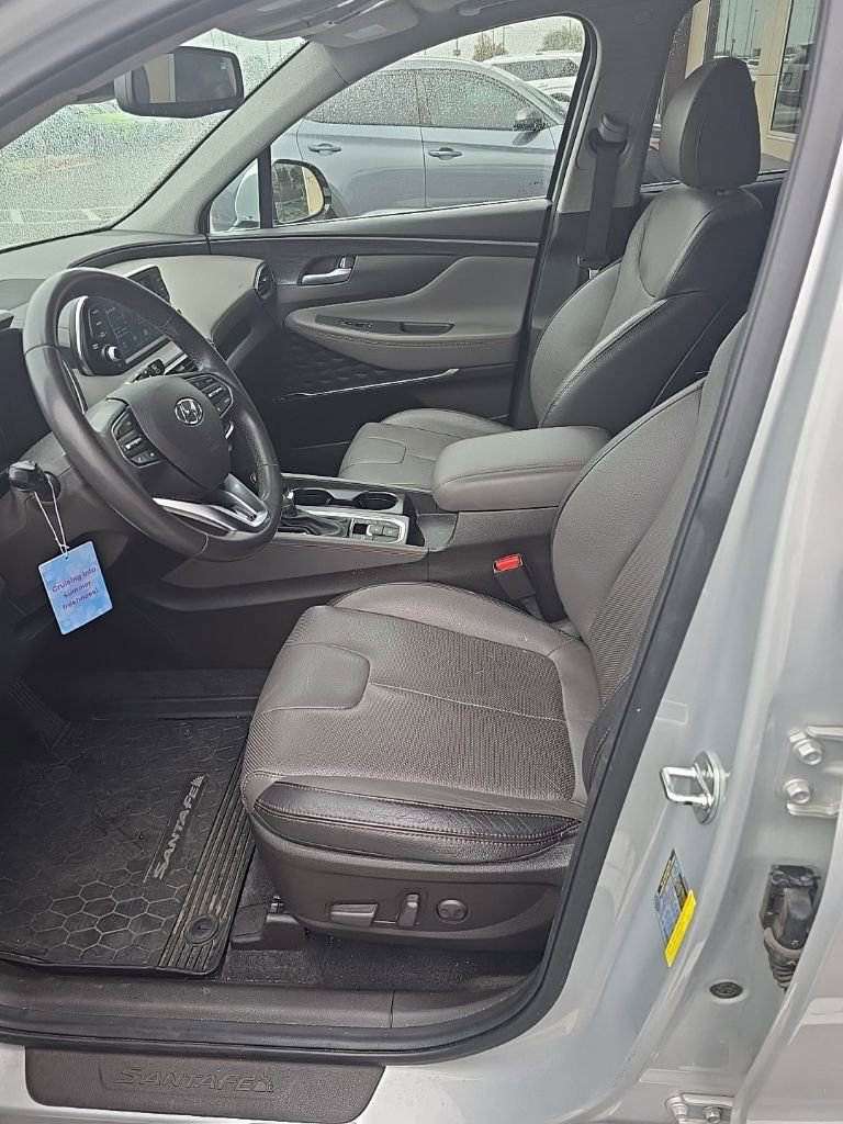 Used 2020 Hyundai Santa Fe SEL w/ Convenience + Premium Package image 12