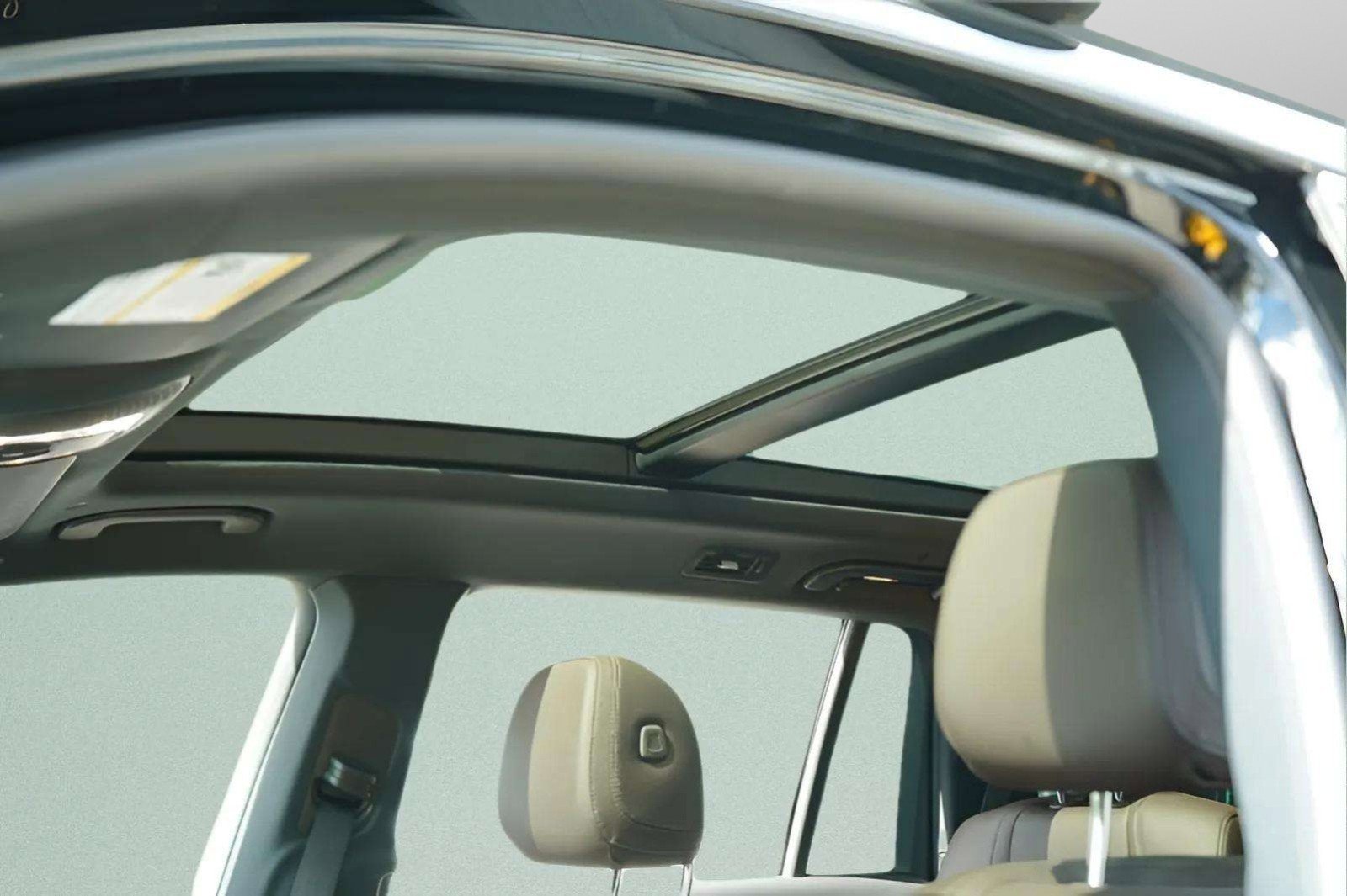 Used 2022 Mercedes-Benz GLS 450 4MATIC image 35