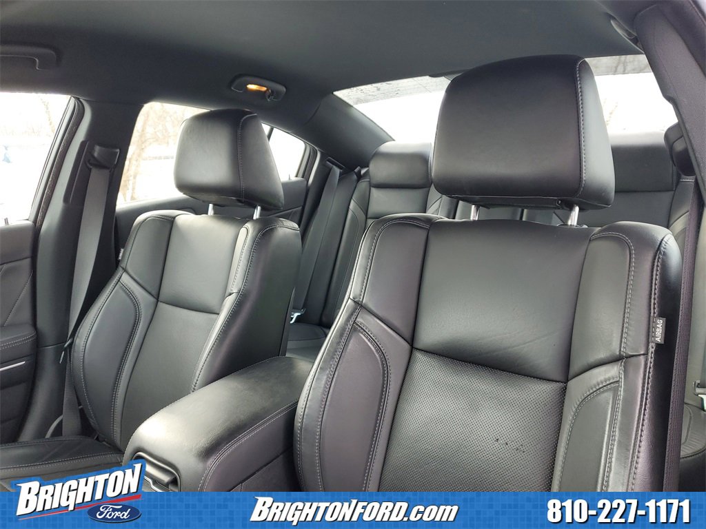 Used 2018 Dodge Charger GT image 9
