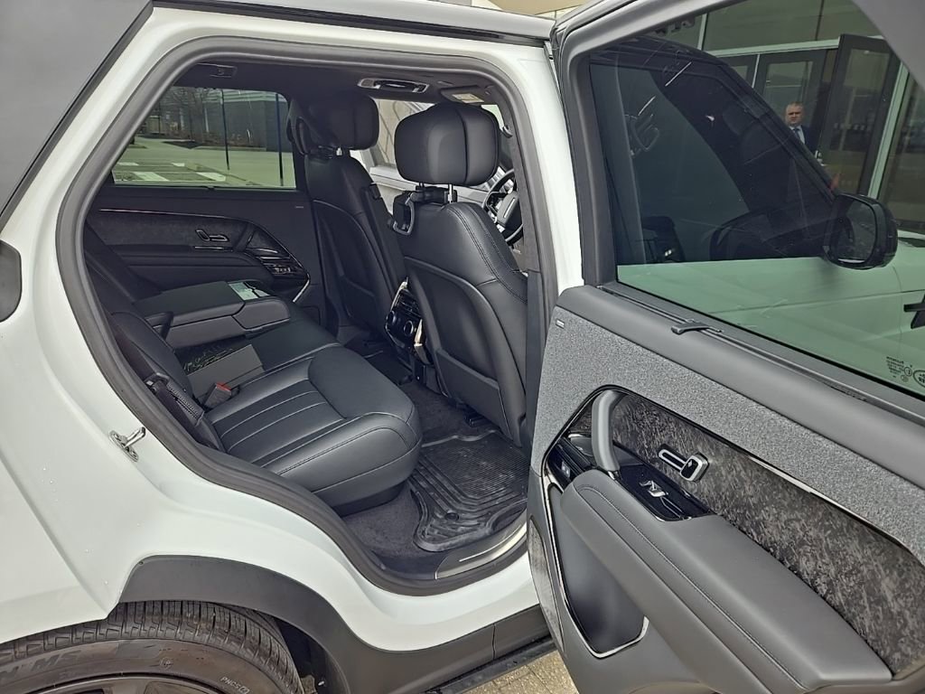 Used 2025 Land Rover Range Rover Sport Autobiography image 19