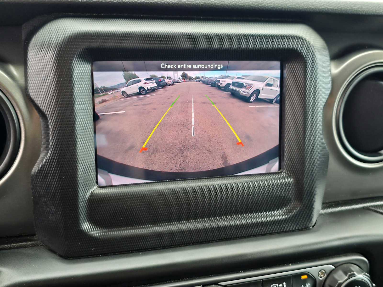 Used 2023 Jeep Wrangler Sport S image 32