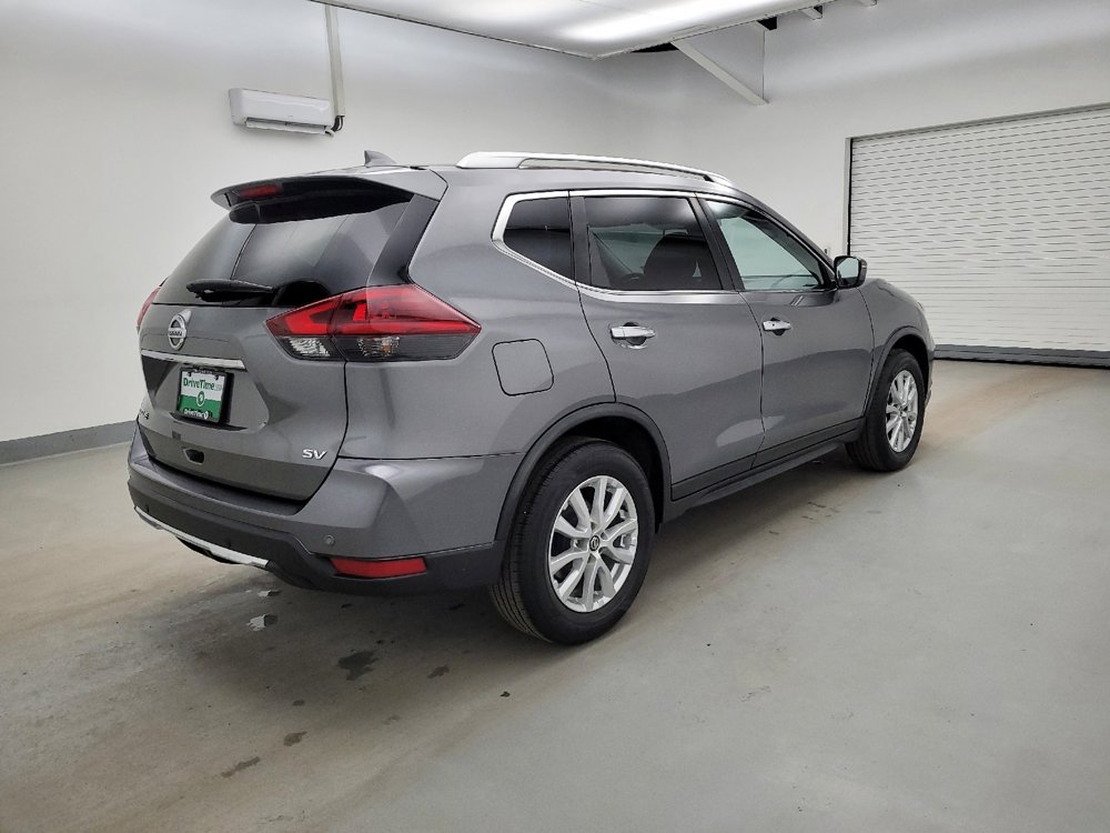 Used 2020 Nissan Rogue SV image 10