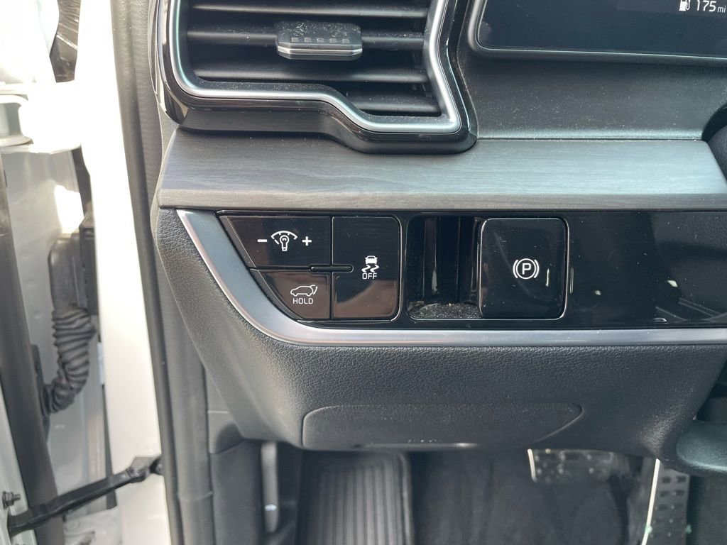 New 2025 Kia Sportage X-Pro Prestige image 13