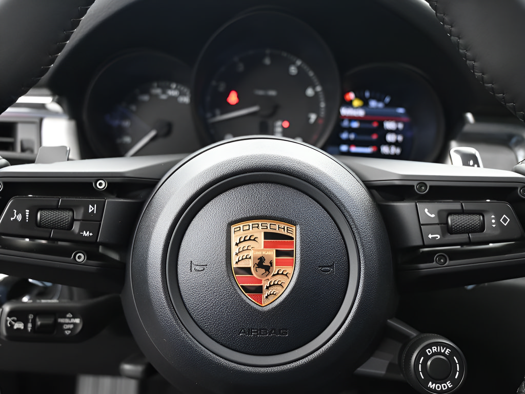 New 2026 Porsche Macan AWD/4WD image 17