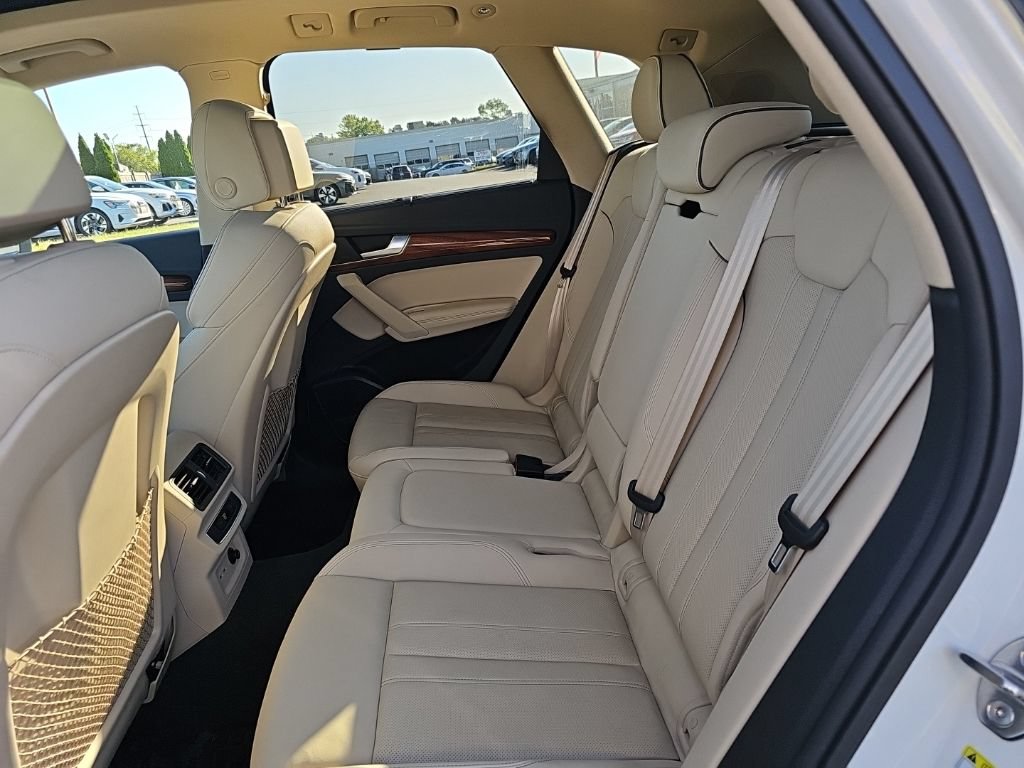 Certified 2023 Audi Q5 2.0T Premium Plus w/ Premium Plus Package AWD/4WD image 12