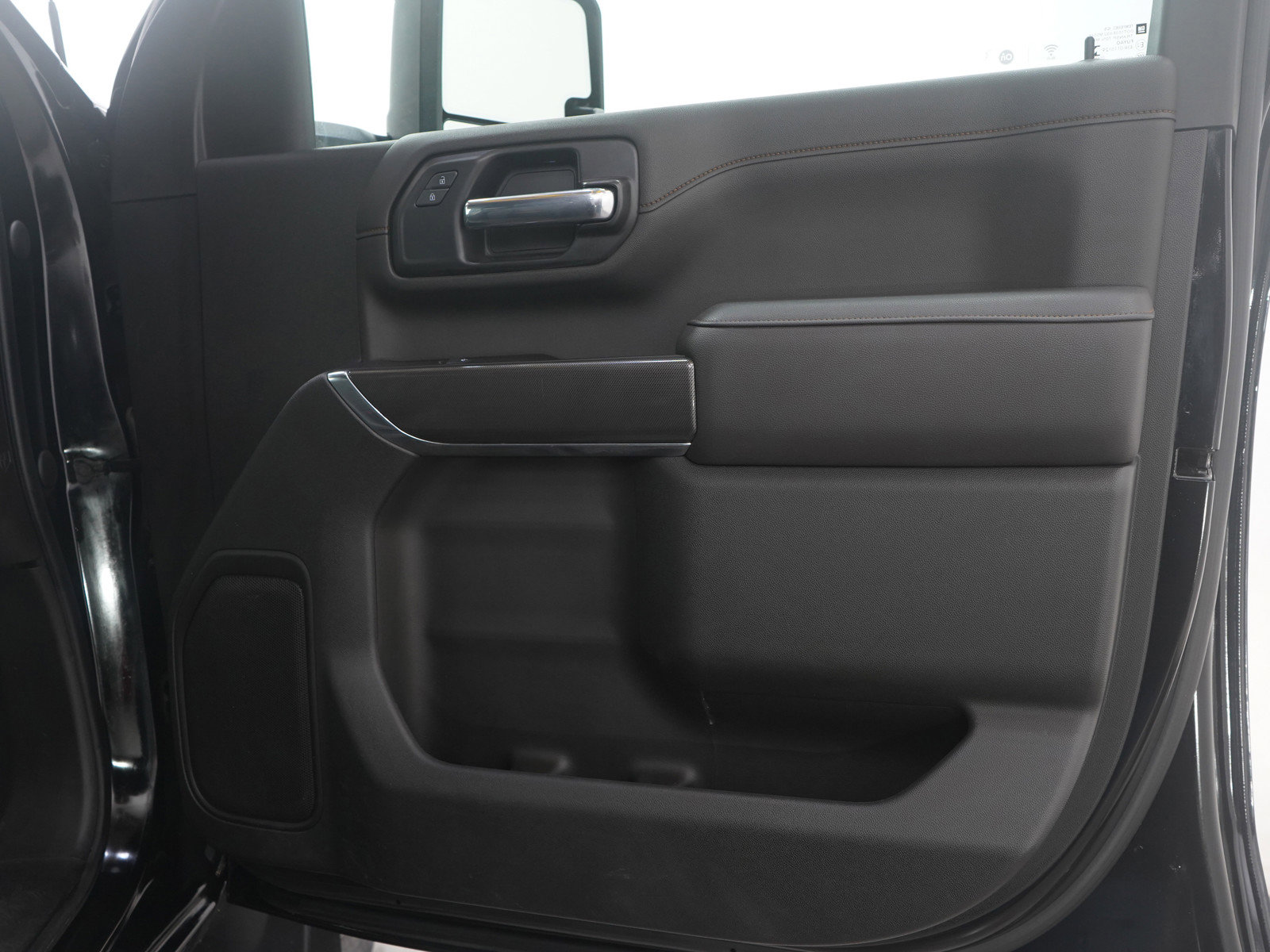 Used 2022 GMC Sierra 2500 AT4 w/ Gooseneck/5TH Wheel Package image 9