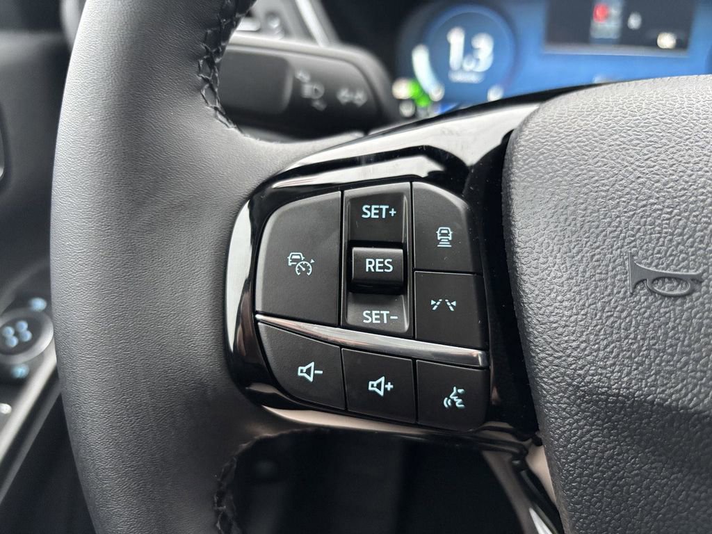 New 2026 Ford Escape Platinum w/ Equipment Group 601A image 24