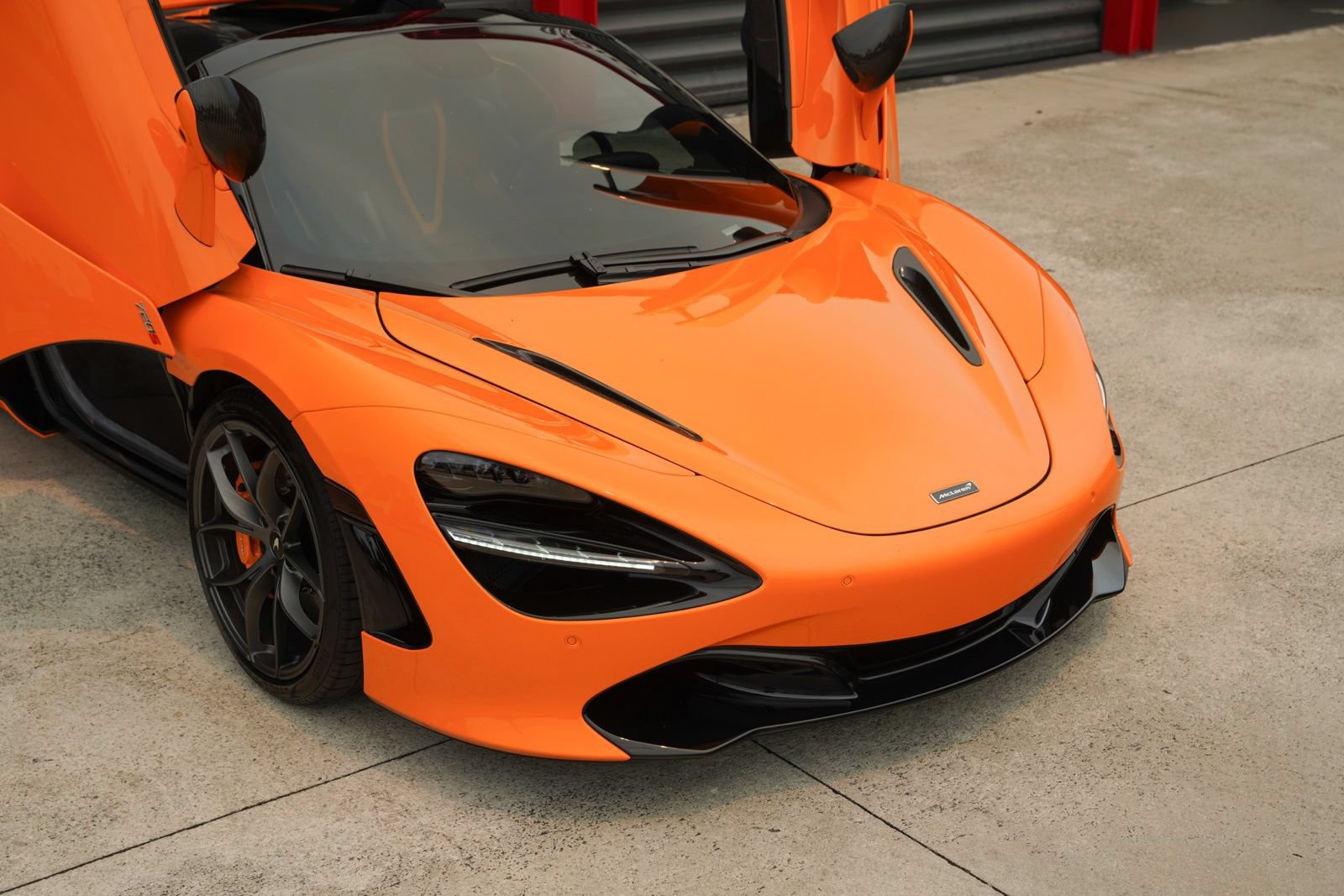 Used 2022 McLaren 720S Performance RWD image 21