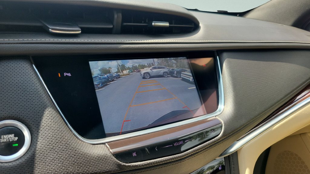 Used 2017 Cadillac XT5 Luxury w/ Driver Awareness Package AWD/4WD image 20