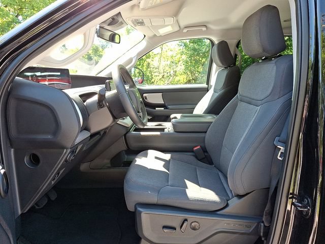 Used 2025 Ford Expedition Max Active AWD/4WD image 14