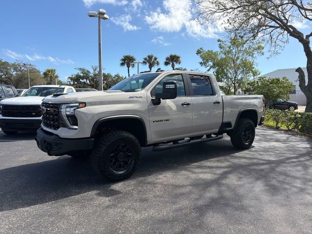 New 2026 Chevrolet Silverado 2500 ZR2 video 2