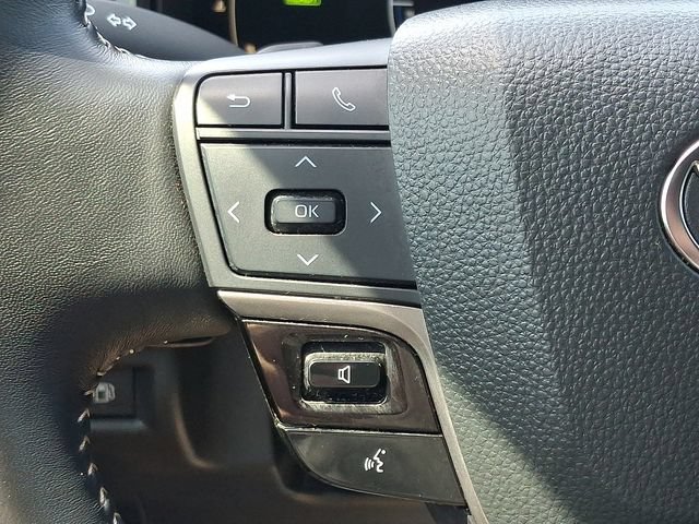 Used 2025 Toyota Camry SE w/ Convenience Package AWD/4WD image 19