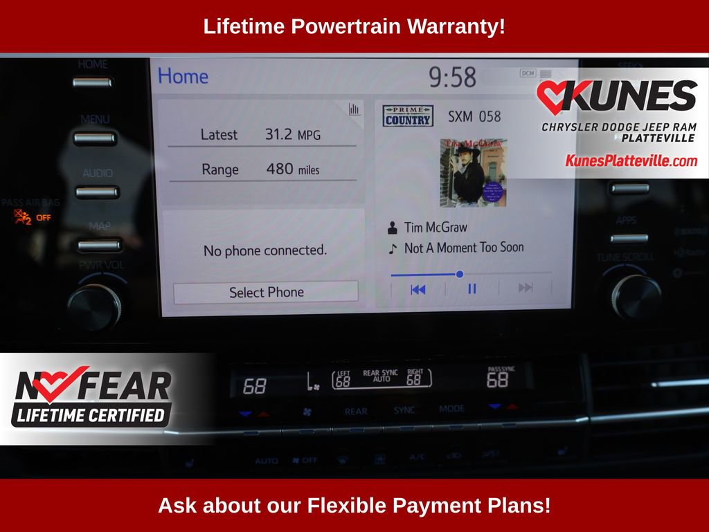 Used 2024 Toyota Sienna XLE image 40