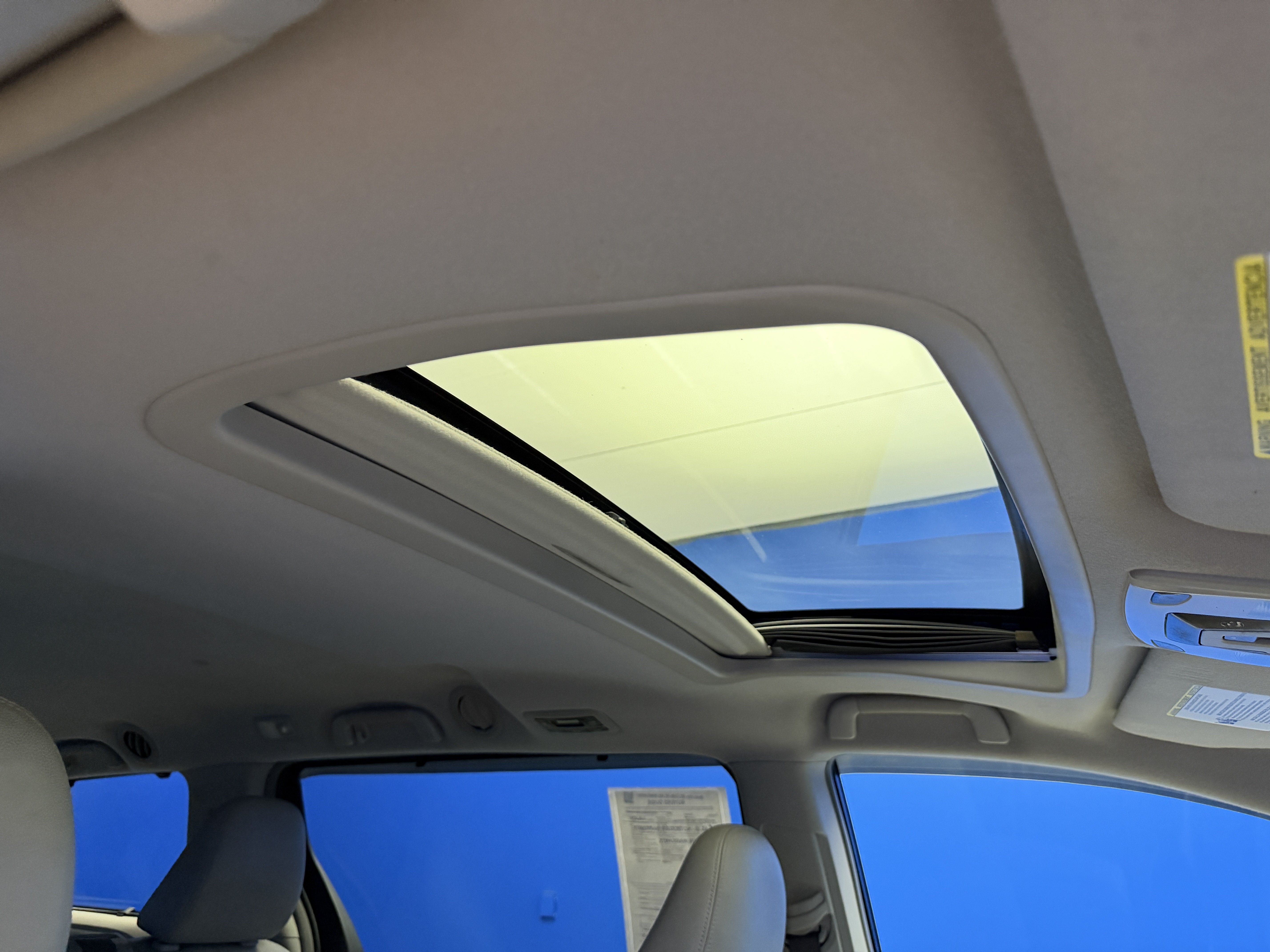 Used 2011 Toyota Sienna XLE FWD image 27