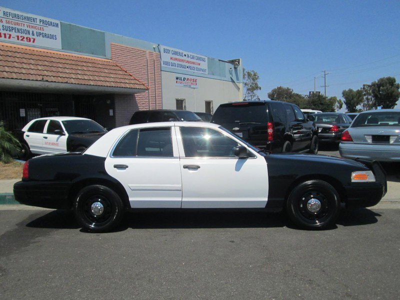 Used 2011 Ford Crown Victoria Police Interceptor w/ Radio Suppression Pkg image 3