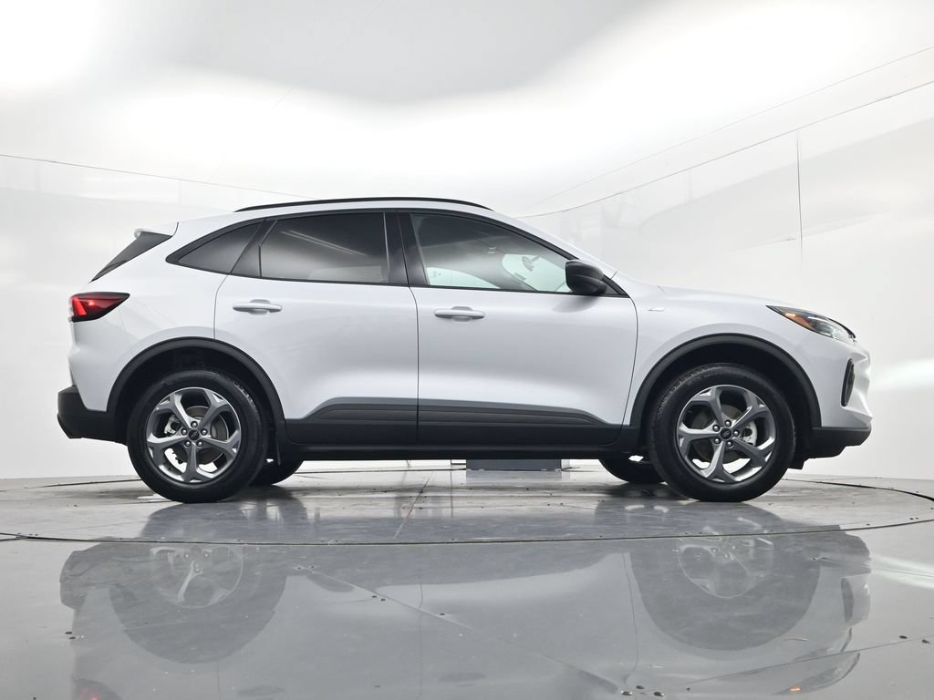 Used 2025 Ford Escape ST-Line AWD/4WD image 53