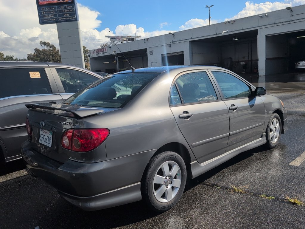 Used 2005 Toyota Corolla FWD image 5