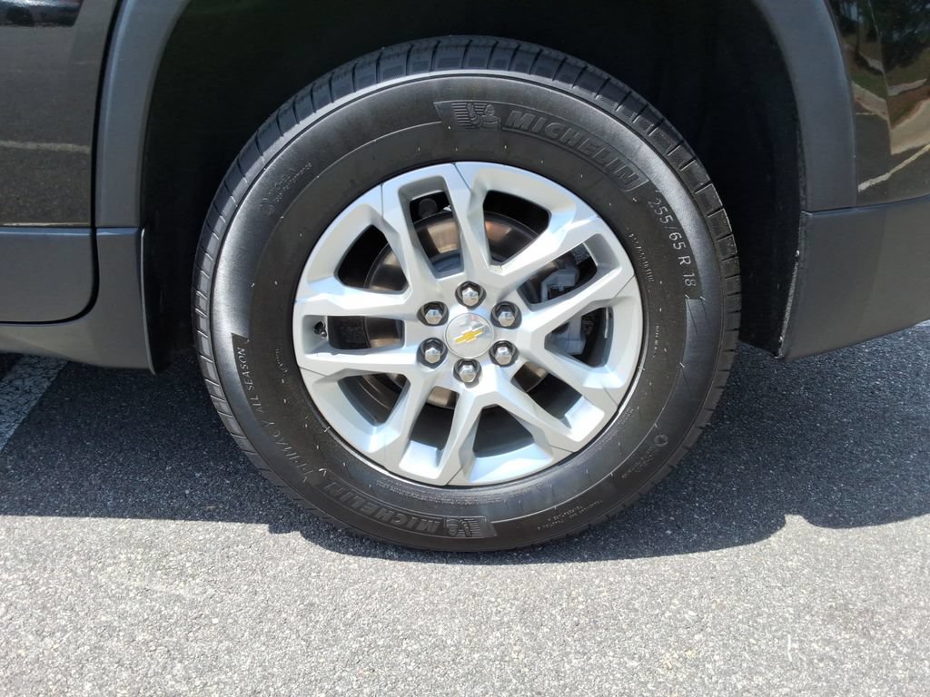 Certified 2021 Chevrolet Traverse LT FWD image 11