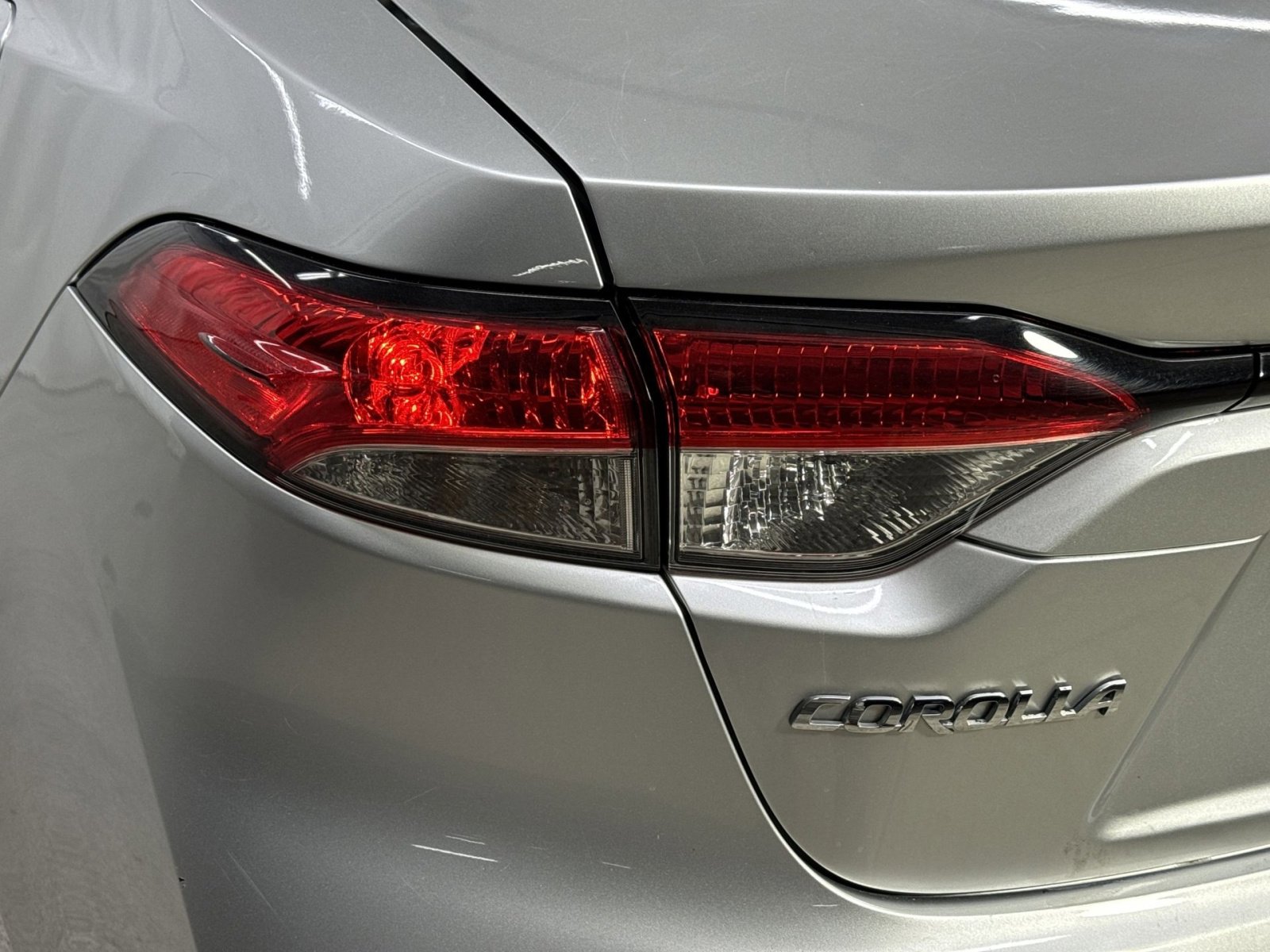 Used 2024 Toyota Corolla LE image 28