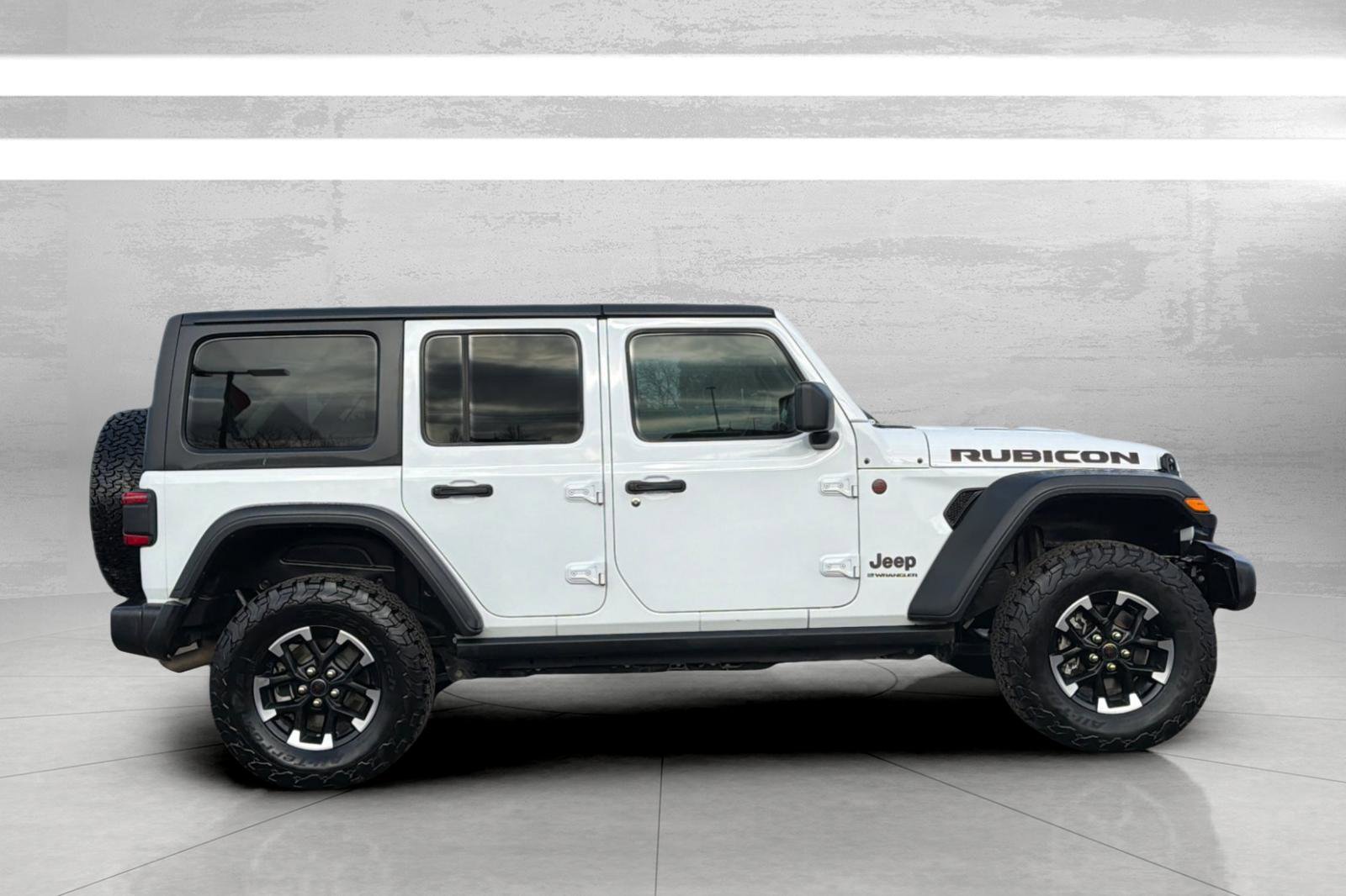 Used 2025 Jeep Wrangler Unlimited Rubicon image 4