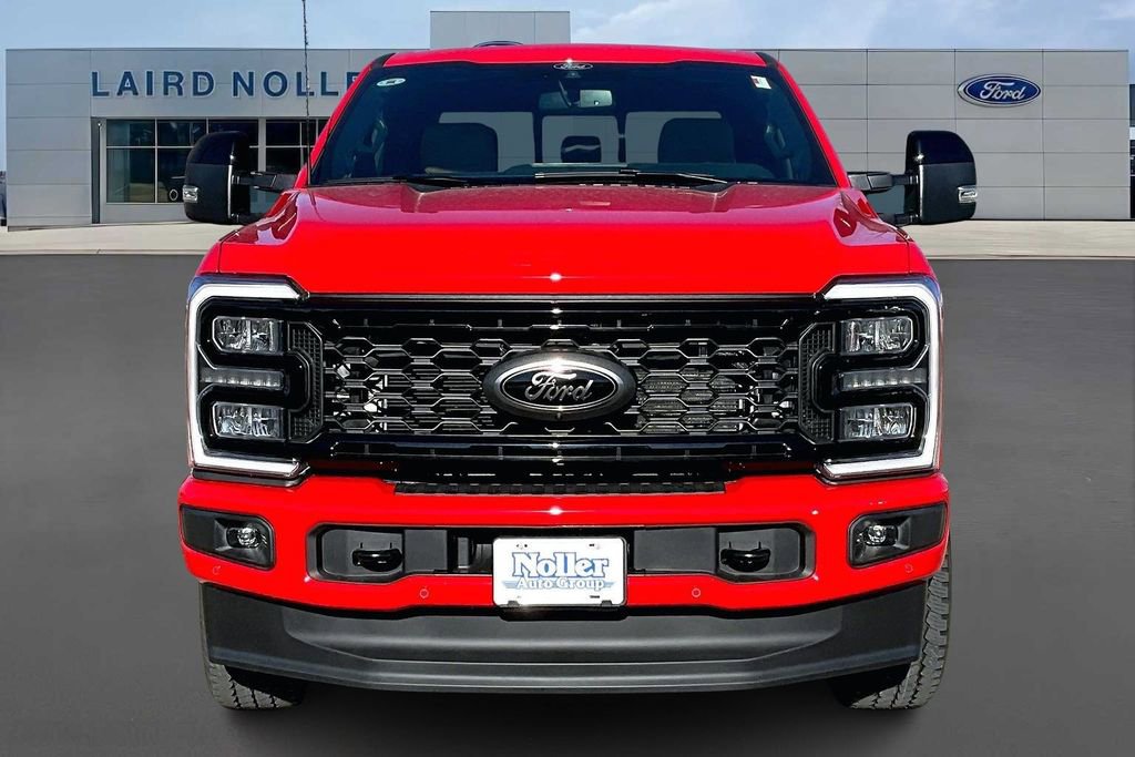 New 2026 Ford F350 Lariat w/ Black Appearance Package image 15