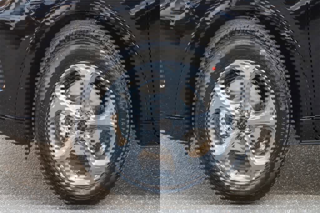 New 2024 Ford Escape ST-Line w/ Equipment Group 301A image 10