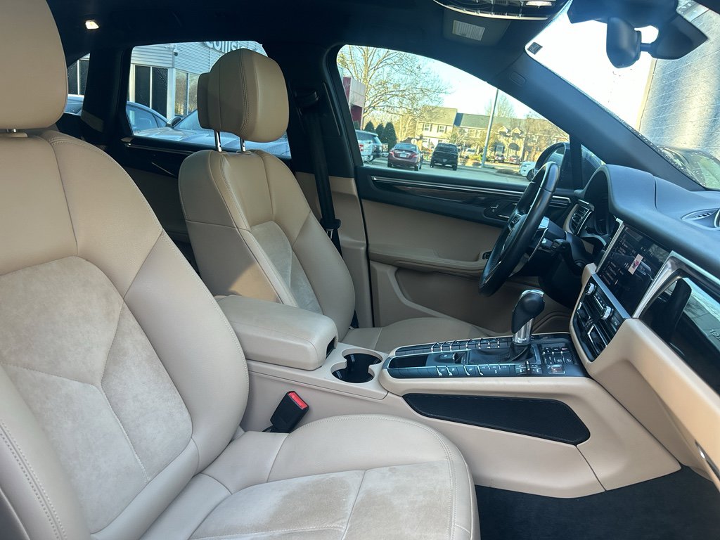 Used 2021 Porsche Macan image 20