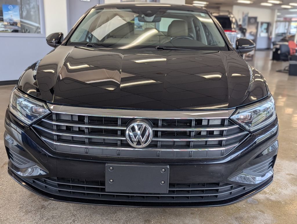 Used 2019 Volkswagen Jetta SEL image 2