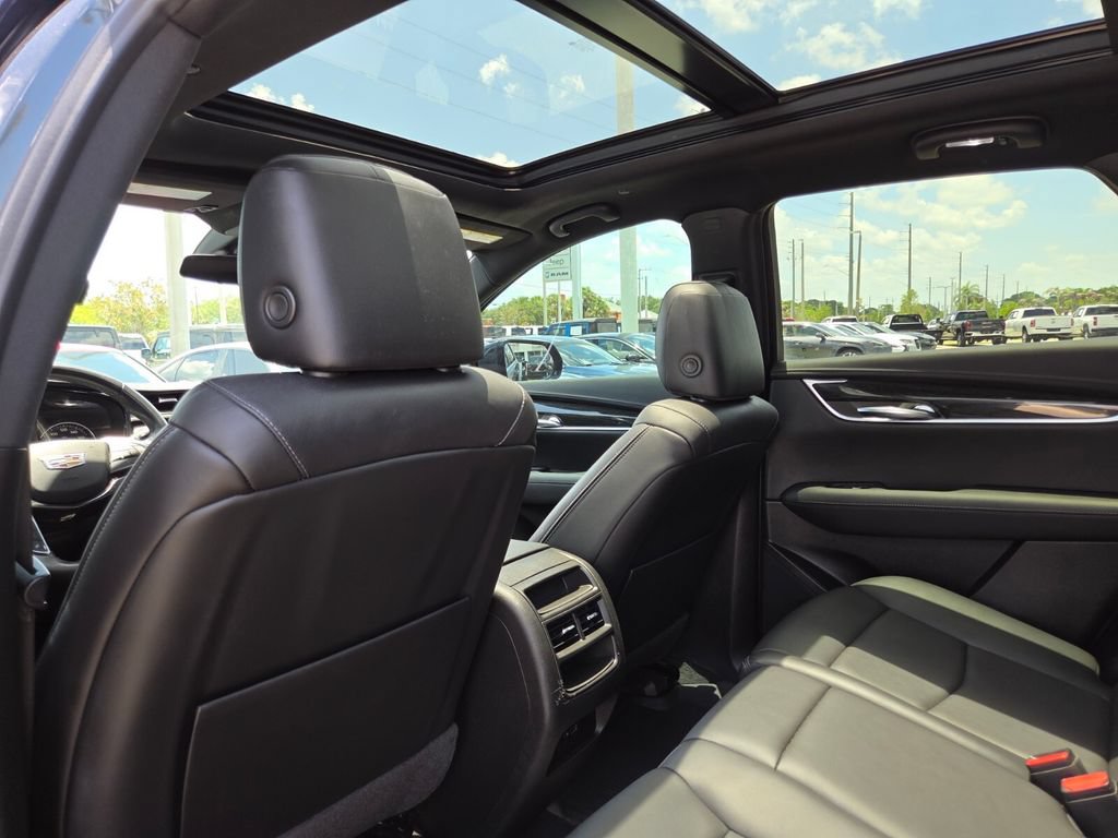 Used 2021 Cadillac XT5 Premium Luxury FWD image 23