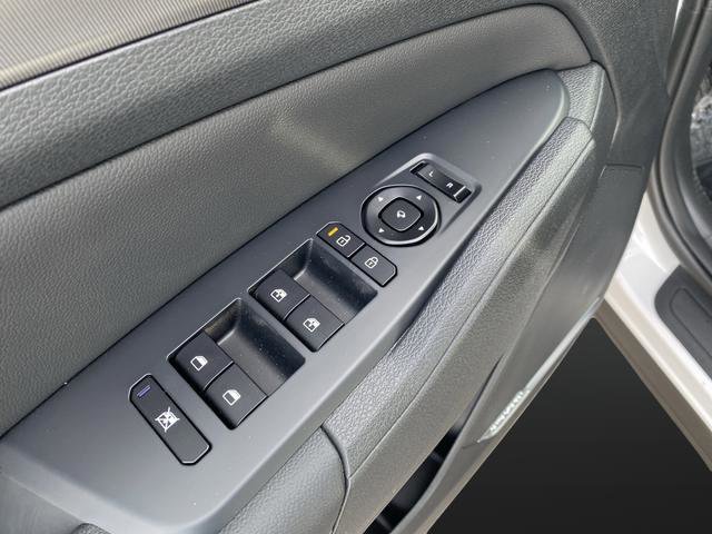 New 2026 Kia Sportage SX image 36