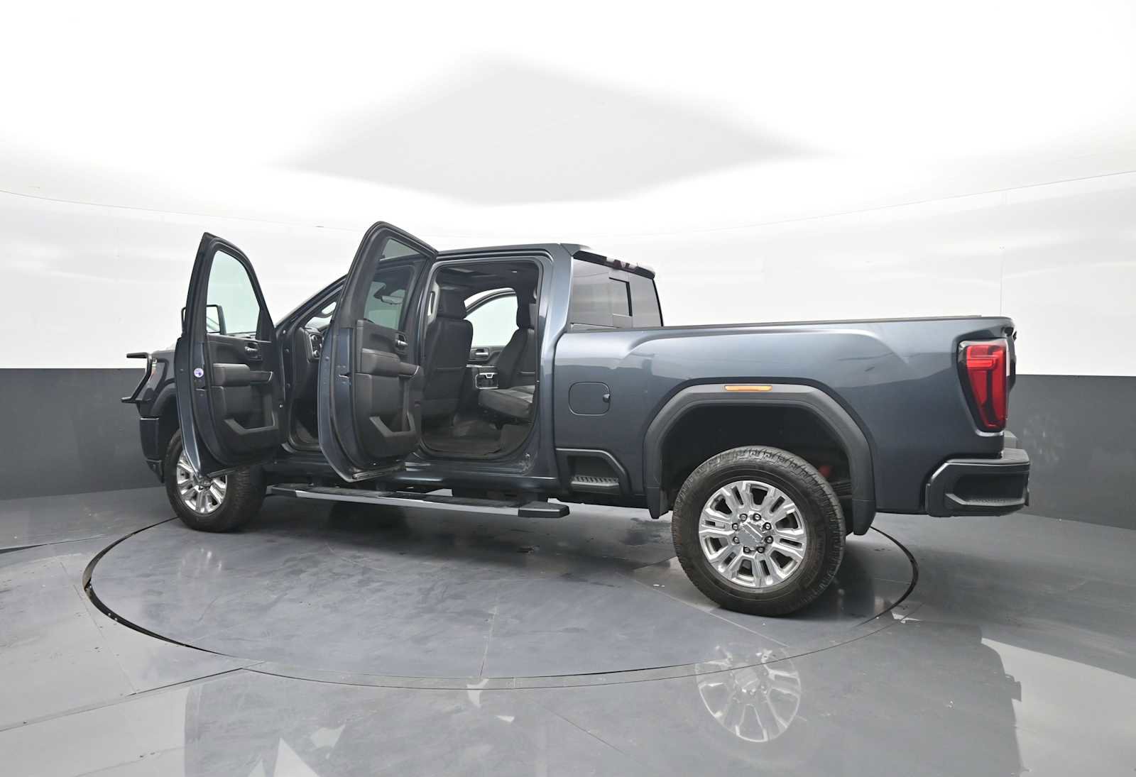 Used 2020 GMC Sierra 2500 Denali w/ Denali Ultimate Package AWD/4WD image 46