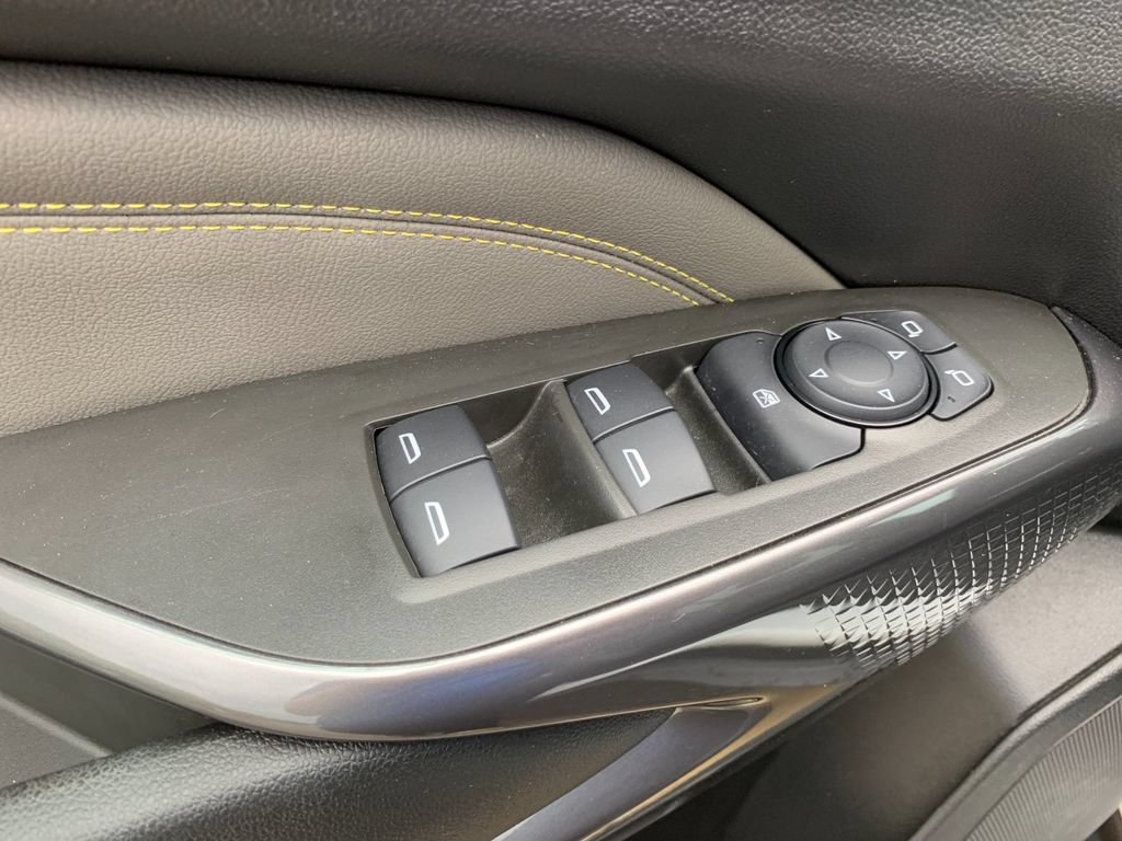 Used 2024 Chevrolet Trax ACTIV FWD image 13