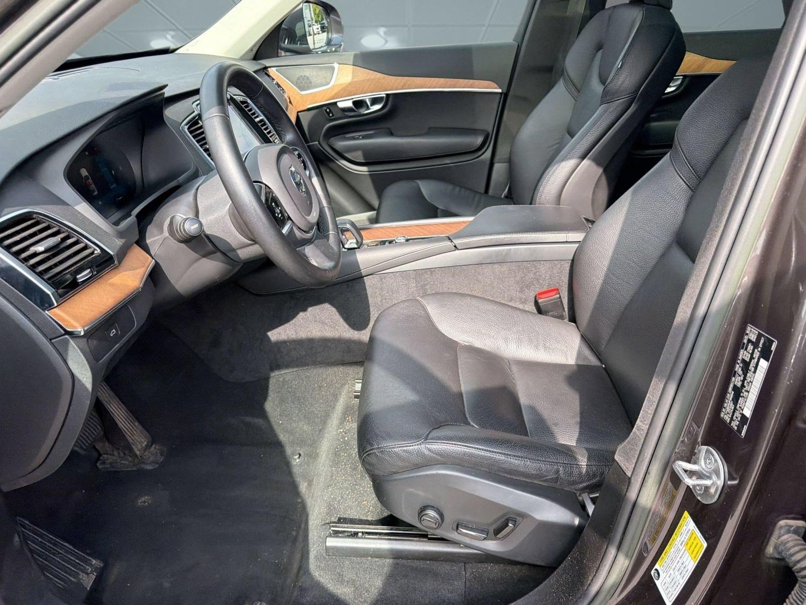 Certified 2023 Volvo XC90 B6 Plus AWD/4WD image 5